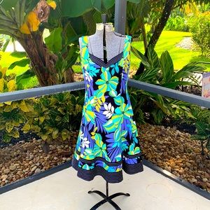 Nine West sleeveless summer floral dress -size 4
